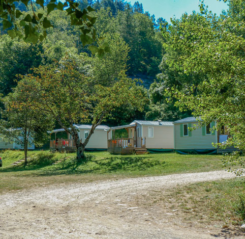 mobil home dans camping écologique dans les gorges du tarn